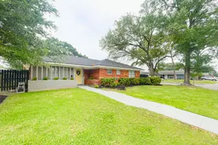 8423 Glen Valley Dr, Houston, TX 77061 - Photo 44