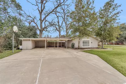 215 Neal Road, Wharton, TX 77488 - Photo 4