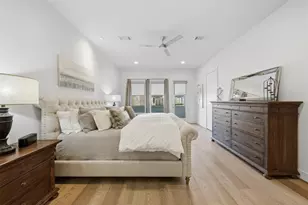 2114 McDuffie St, Houston, TX 77019 - Photo 26