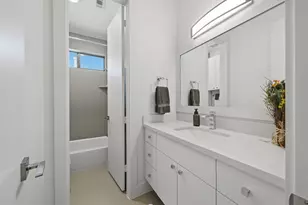 2114 McDuffie St, Houston, TX 77019 - Photo 40