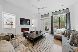 2114 McDuffie St, Houston, TX 77019 - Photo 18