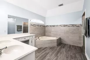 12446 Chalmette St, Houston, TX 77015 - Photo 8