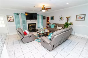 12446 Chalmette St, Houston, TX 77015 - Photo 14