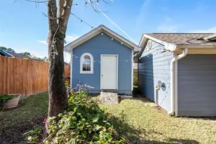 12446 Chalmette St, Houston, TX 77015 - Photo 24