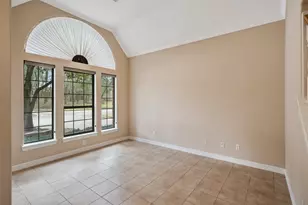 901 Longmire Rd, Conroe, TX 77304 - Photo 6