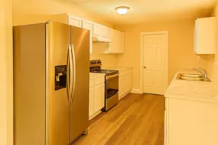 10517 Fairland Dr, Houston, TX 77051 - Photo 8