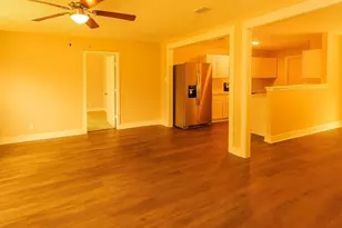 10517 Fairland Dr, Houston, TX 77051 - Photo 4