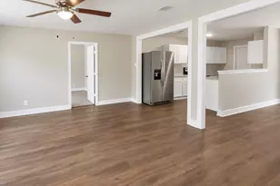 10517 Fairland Dr, Houston, TX 77051 - Photo 4