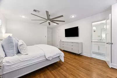 2503 Stoney Brook Drive, Houston, TX 77063 - Photo 16
