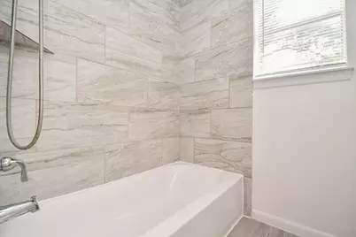 17058 Gleneagle Drive S, Conroe, TX 77385 - Photo 16