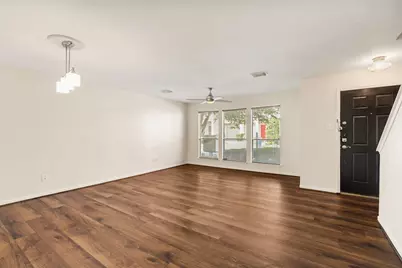 1919 Bailey Street, Houston, TX 77006 - Photo 6