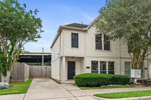 1919 Bailey St, Houston, TX 77006 - Photo 2