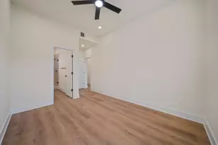 234 E 39th St, Houston, TX 77018 - Photo 18