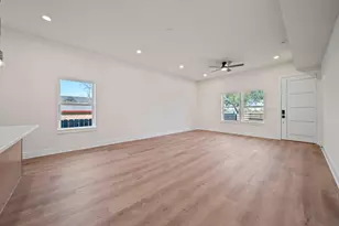 234 E 39th St, Houston, TX 77018 - Photo 10