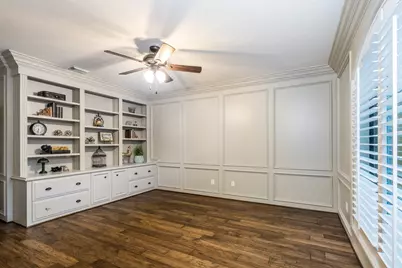 5310 Frensham Circle, Houston, TX 77041 - Photo 8