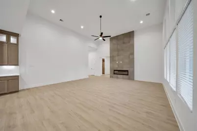359 Louvenia Court, Pinehurst, TX 77362 - Photo 6