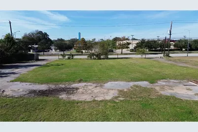 1500 N Alexander Drive, Baytown, TX 77520 - Photo 6