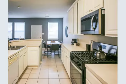 6 Scenic Brook Court, The Woodlands, TX 77382 - Photo 8