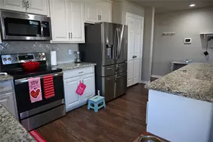 1220 Fairground Ln, Angleton, TX 77515 - Photo 12