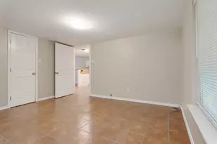 6113 Ave Q 1/2, Galveston, TX 77551 - Photo 10