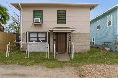 6113 Avenue Q 1/2, Galveston, TX 77551 - Photo 1