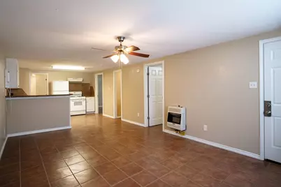 6113 Avenue Q 1/2, Galveston, TX 77551 - Photo 8
