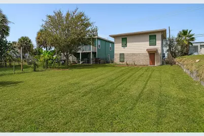 6113 Avenue Q 1/2, Galveston, TX 77551 - Photo 28
