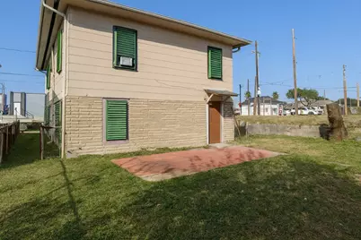6113 Avenue Q 1/2, Galveston, TX 77551 - Photo 28