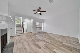 712 Country Pl Dr, Houston, TX 77079 - Photo 4