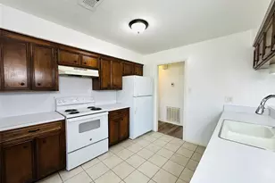 1011 Mccall Ave, Conroe, TX 77301 - Photo 6