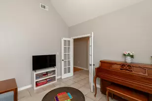 295 Sarah Ln, Lumberton, TX 77657 - Photo 8
