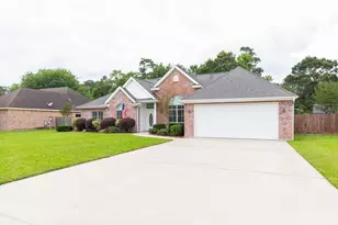 295 Sarah Ln, Lumberton, TX 77657 - Photo 2