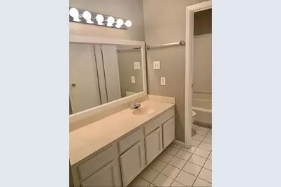 9506 Pagewood Lane #9506, Houston, TX 77063 - Photo 6