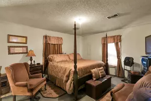 959 Walker Loop, Huntsville, TX 77340 - Photo 18