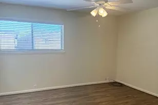 2201 Fountain View Dr, Houston, TX 77057 - Photo 8