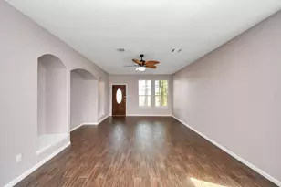 10026 Gil Jr Ln, Houston, TX 77075 - Photo 6