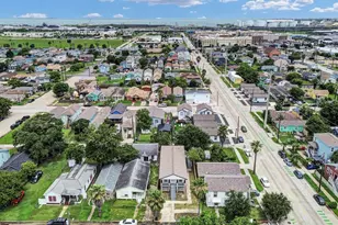 5306 Ave M 1/2, Galveston, TX 77551 - Photo 32