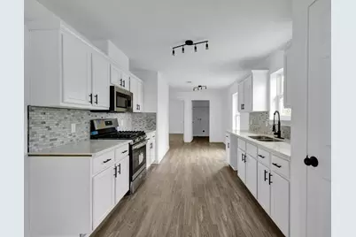 5306 Avenue M 1/2, Galveston, TX 77551 - Photo 12