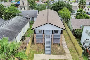 5306 Ave M 1/2, Galveston, TX 77551 - Photo 2