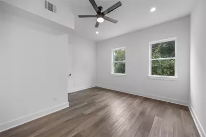 955 Elkhart Street #A, Houston, TX 77091 - Photo 6