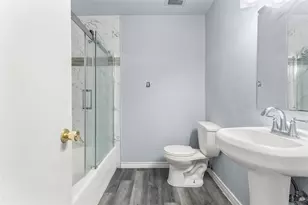 8238 Fondren Rd, Houston, TX 77074 - Photo 16