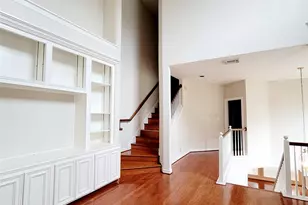 1526 Nevada St, Houston, TX 77006 - Photo 18