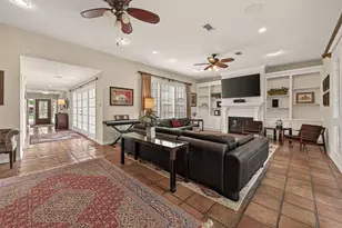 6 Charleston Street S, Sugar Land, TX 77478 - Photo 4