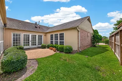 6 Charleston Street S, Sugar Land, TX 77478 - Photo 24