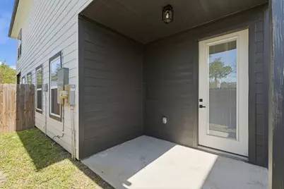 8805 Parkway Drive, Houston, TX 77088 - Photo 24