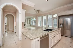 3213 McCulloch Cir, Houston, TX 77056 - Photo 12