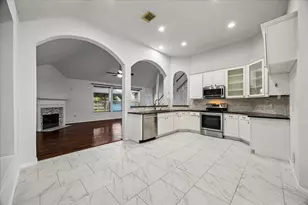 11522 Whittier Bridge Ln, Sugar Land, TX 77498 - Photo 4