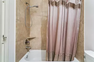 5742 Kiam St, Houston, TX 77007 - Photo 24