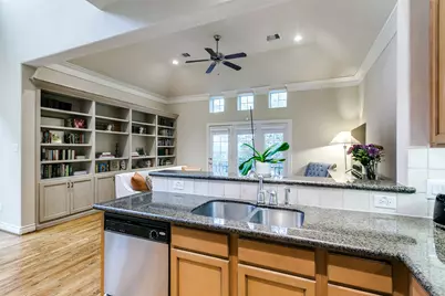 5742 Kiam Street, Houston, TX 77007 - Photo 8