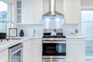 15706 Dunmoor Dr, Houston, TX 77059 - Photo 16